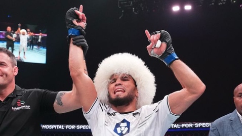 Нурмагомедов надви Баутиста в луд мач в Абу Даби