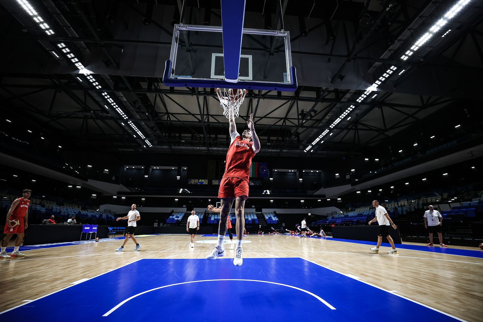 Тренировка на националите по баскетбол