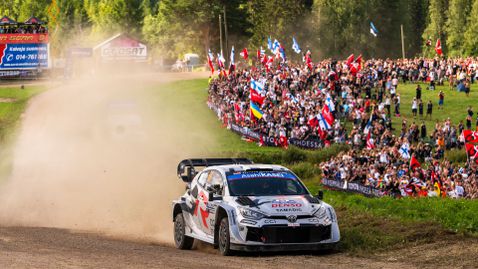 Как Рованпера шокира шефовете си на финала на рали „Финландия“?