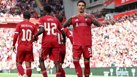 Ливърпул разби Атлетик Билбао в емоционално завръщане на “Анфийлд”, белязано от спомена за Жота