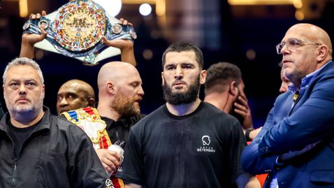 Бетербиев може да приеме битка преди третия дуел с Бивол