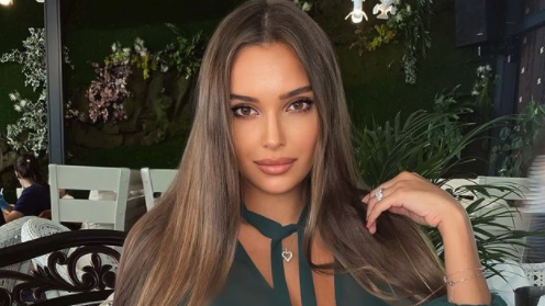 Гимнастичка “пали” пожари от Малдивите