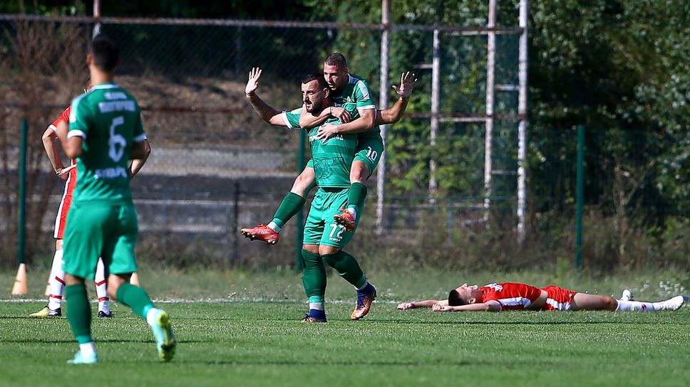 Техничен удар с пета на Васил Тачев изведе Оборище напред срещу Беласица