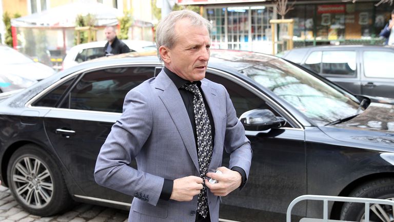  Гриша Ганчев ще дава отговор на въпроси на почитателите 