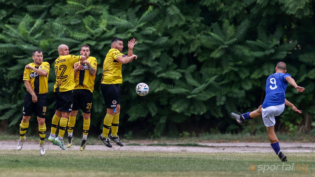 Насрочиха отложените мачове от Североизточната Трета лига