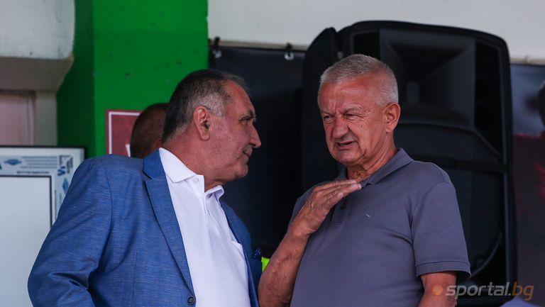 Крушарски покани Ивайло Петев на гости на стадион "Локомотив"