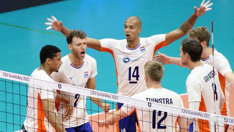 Нидерландия даде гейм на Дания, но се класира напред на Европейското