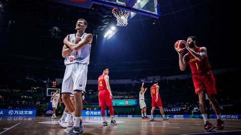 Сръбски национал загуби бъбрек след получен удар на мач