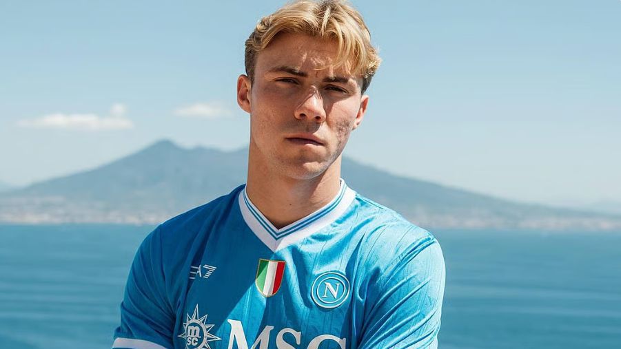 Хойлунд: Искам да стана нападател, който вкарва много голове