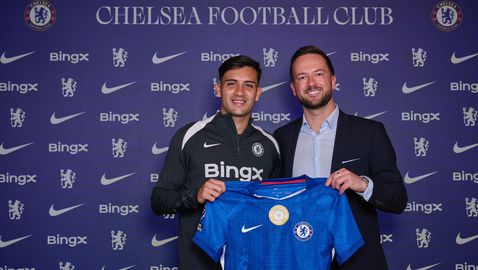 Мареска остави най-новото попълнение на Челси извън състава на ШЛ, а Тотнъм се отказа от Матис Тел