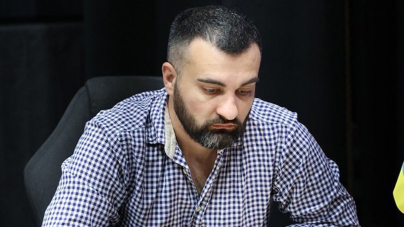 От окопите в Украйна обратно на шахматната дъска