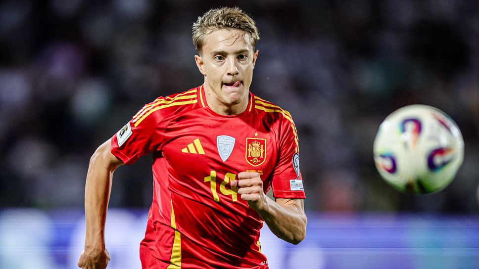 Крилото на ИспанияХесус Родригес който записа своя дебют с националната