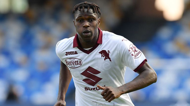 Защитникът на ТориноВилфрид Синго попада в трансферните планове на Барселона