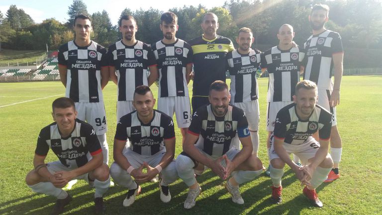 Диян Попов все още умува на кои футболисти да заложи