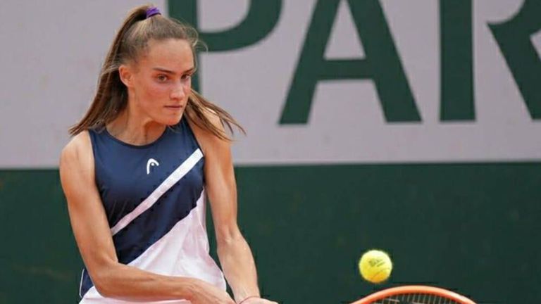 Шампионката на България по тенис в зала Денислава Глушкова отпадна