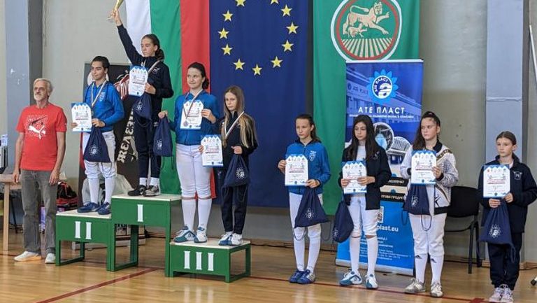 Ивайло Андонов и Ралица Гаджева са шампиони на сабя за купа Стара Загора до 13 години