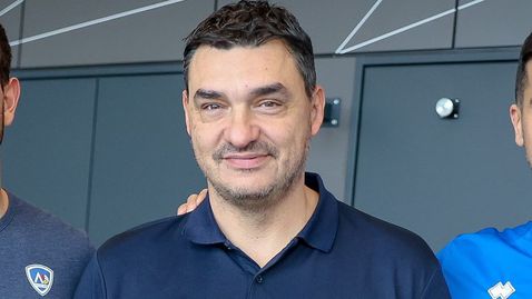 Владо Николов: Алекс и Мони вече ме надминаха във волейбола! Мая, те, Филип и Дария са моят връх в живота