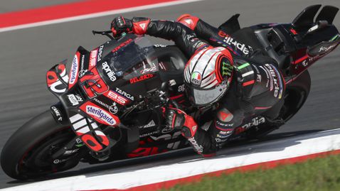 Бедзеки разби конкуренцията и грабна доминантен полпозишън в Индонезия