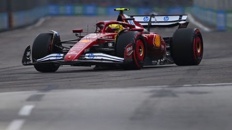 Хамилтън се размина с наказанието в Сингапур