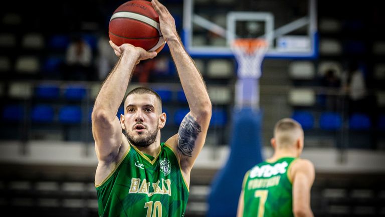 Петият кръг в Националната баскетболна лига завършва с два мача