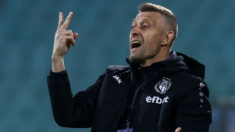 Наставникът на Хебър Владимир Манчев даде мнението си след равенството