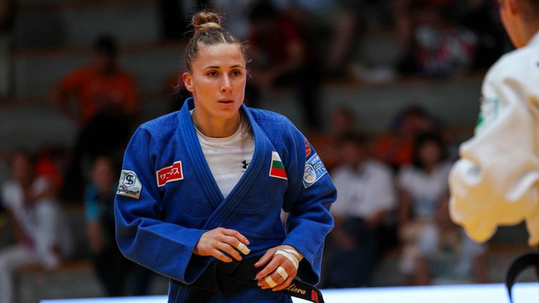 Ивелина Илиева загуби първия си мач в категория до 57