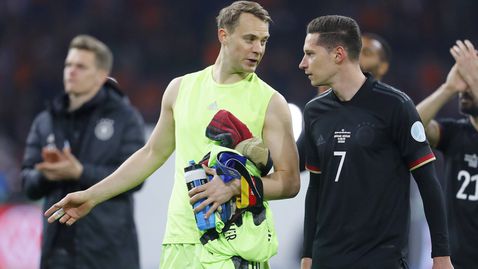  Нойер и Дракслер си спомниха за ужаса от терористичните офанзиви в Париж преди 10 години 