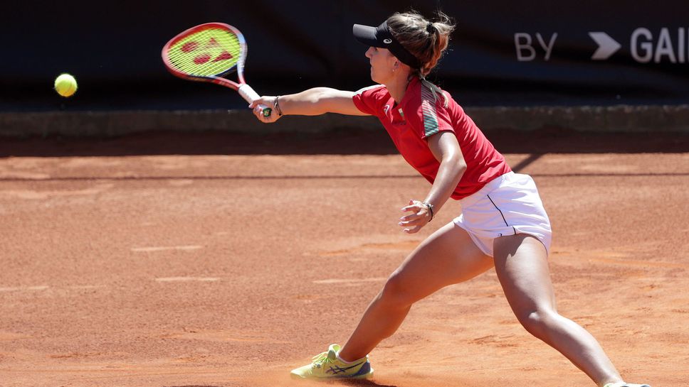 Гергана Топалова е полуфиналистка на двойки в Анталия