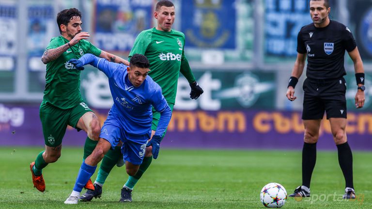 Панатинайкос е поредният клуб който следи халфа на Левски Филип