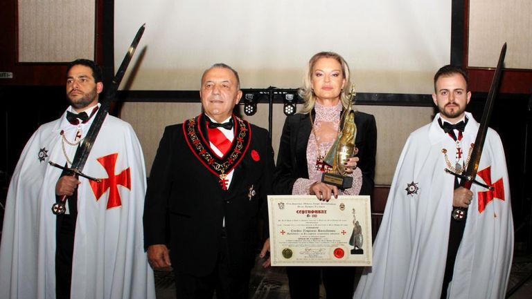 На стилна церемония Стефка Костадинова бе отличена с престижното звание