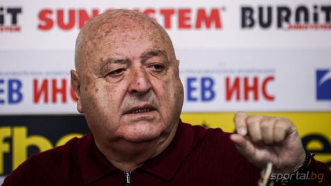  Венци Стефанов сложи оценка на Георги Иванов и сподели: Да натисне за чужденците! 