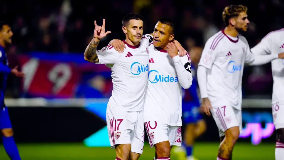 Севиля, Валенсия и Райо с трудни победи за Купата на краля