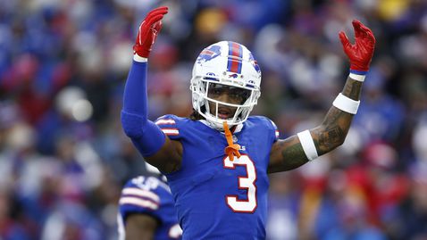 Състоянието на Дамар Хамлин се подобрява, но остава критично