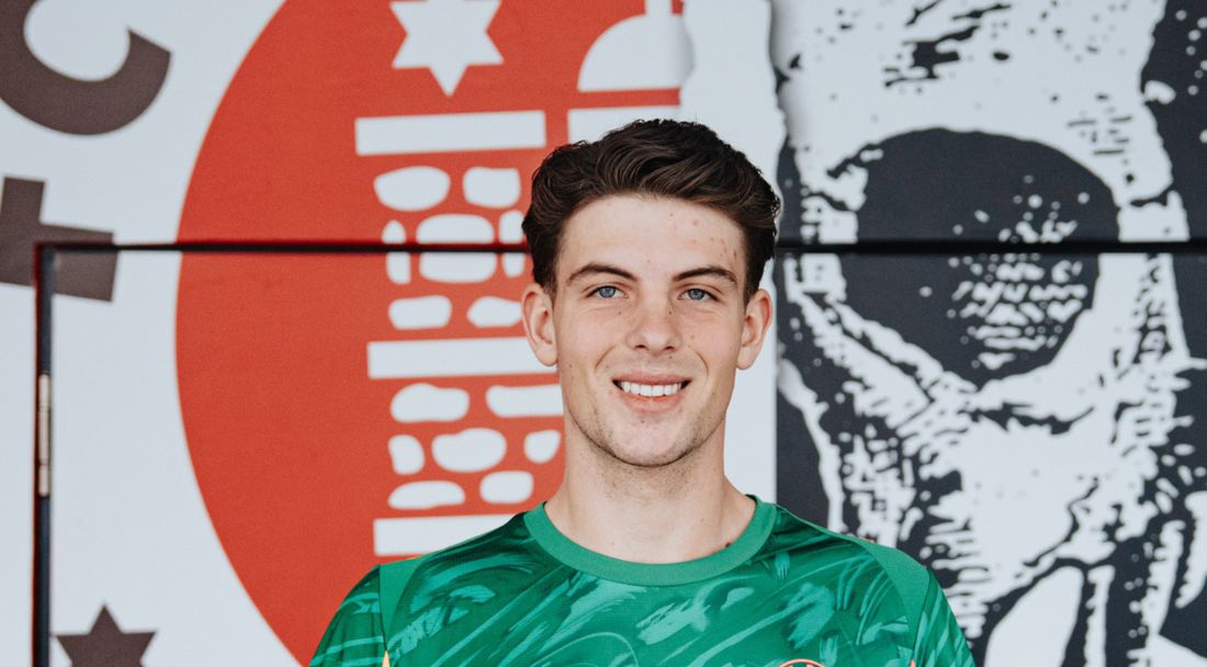 Вратар с български корени премина в Бундеслигата