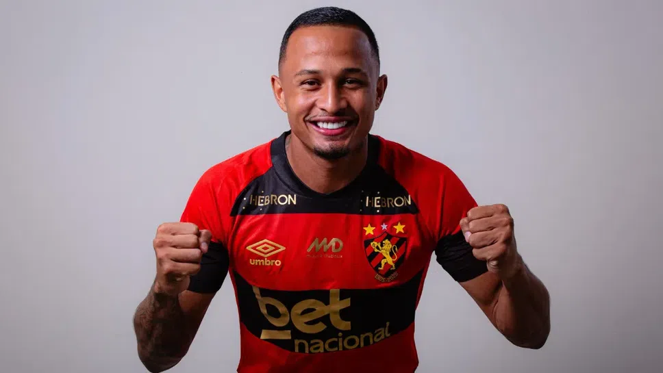 Спряганият за нов футболист на ЦСКА Лео Перейра се сбогува