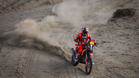  Двойна победа на КТМ във втория стадий на рали 