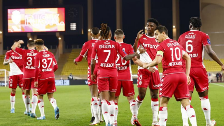 Отборът на удържа успех с 2 0 над в двубой от