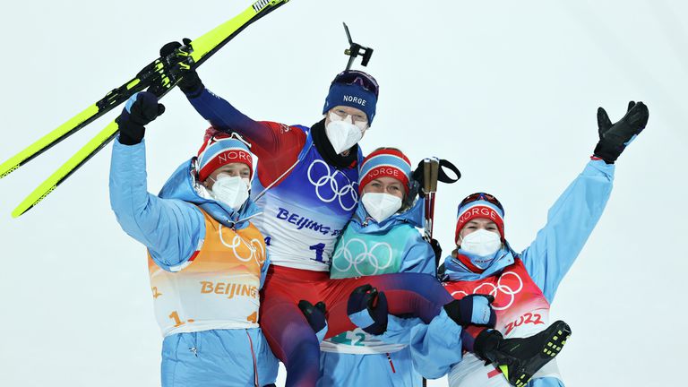  Невероятните братя Бьо донесоха златото на Норвегия в смесената щафета в Пекин, България не приключи 