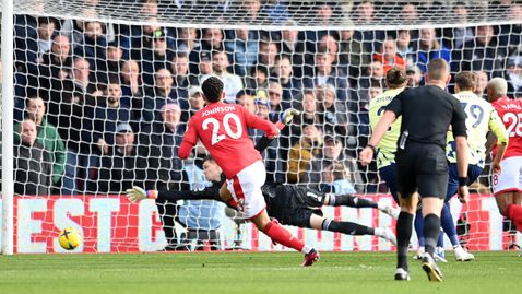  Нотингам Форест съкруши Лийдс с ранен гол и още повече утежни обстановката на йоркширци 