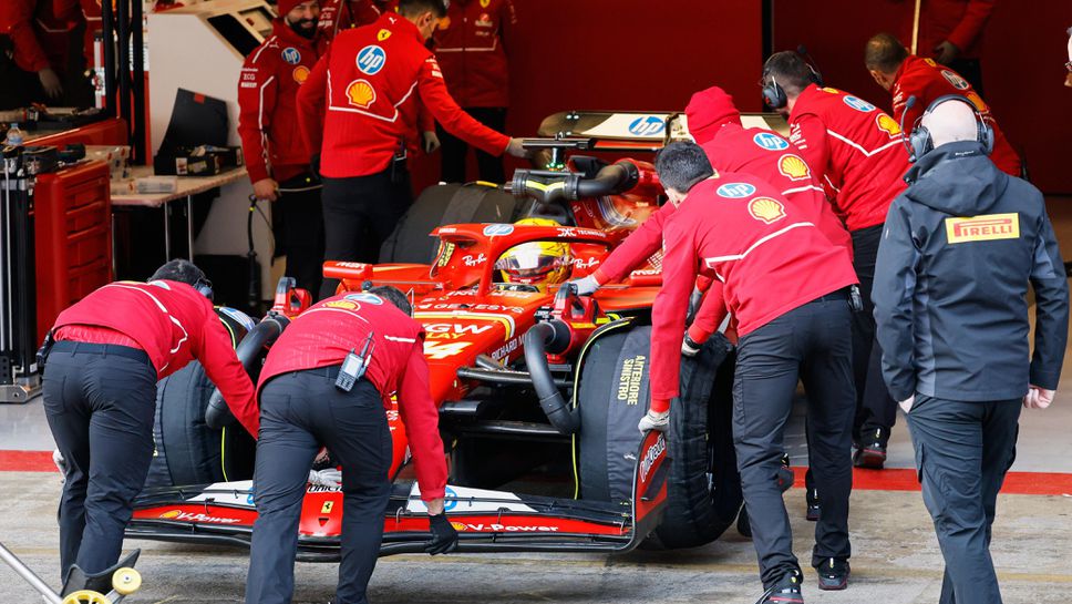 Бърни: Хамилтън няма да изкара два сезона във Ферари