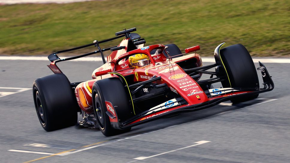 Колко ще продължи "изпитателният" период на Хамилтън във Ферари?