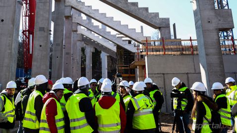  Изолация за козирката на 