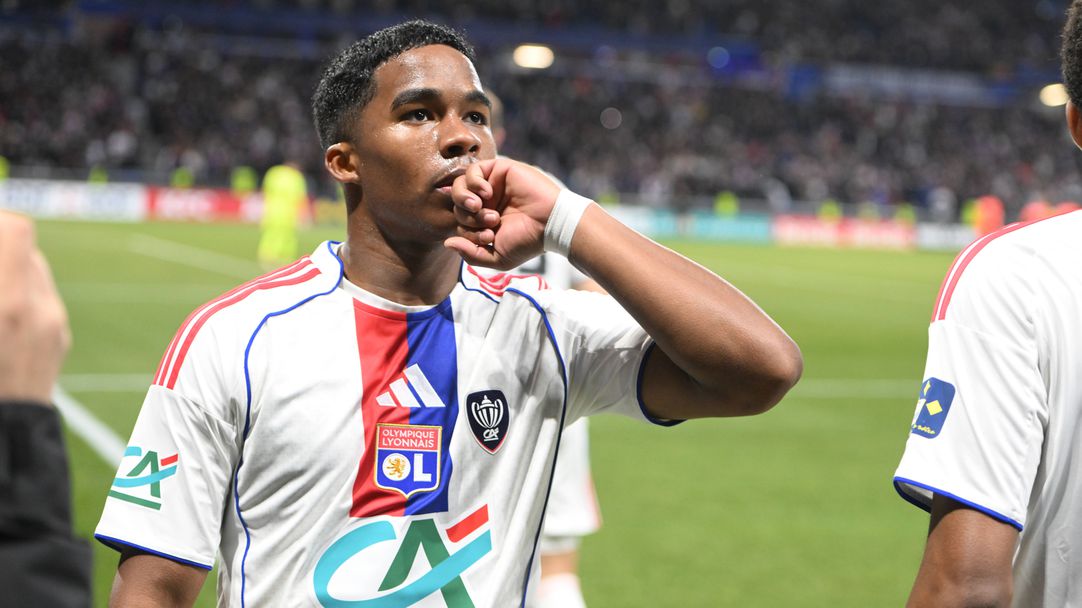 Ендрик: Сравненията с Бензема са страхотни, но той е на светлинни години пред мен