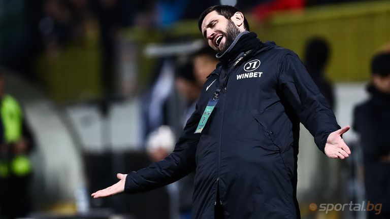  Тунчев и щабът му разтрогна с Локо (Пловдив) 