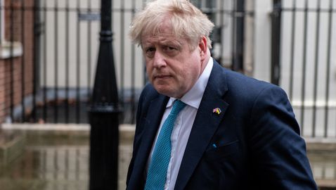  Борис Джонсън изясни за какво към момента не е погнал Абрамович 