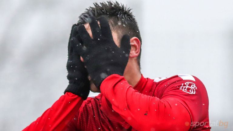  Чавдар (Етрополе) без четирима против Левски (Чепинци) 