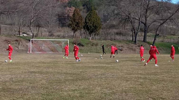  Четирима са навън от Септември (Тервел) 