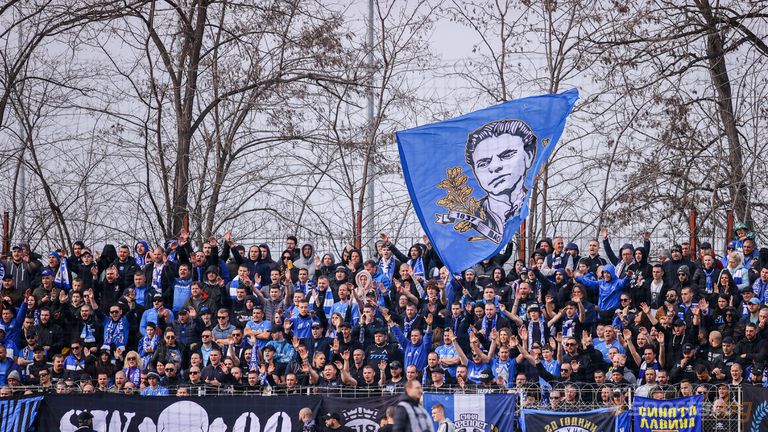 Скандалите в ръководството на Левски предизвикаха разкол и в сдружението