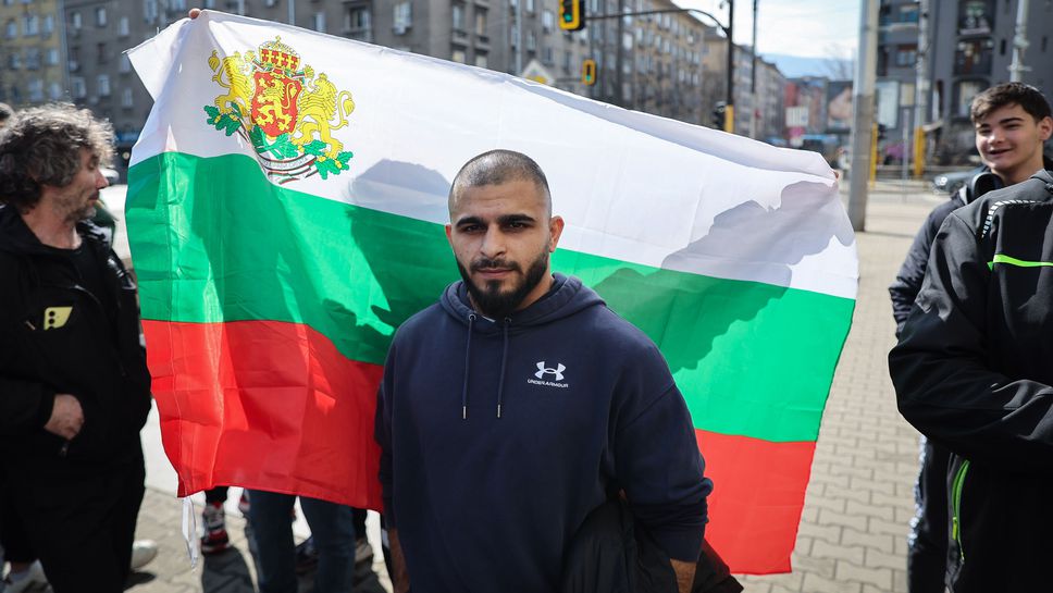Ангел Русев атакува шеста титла на Европа - може да задмине много големи имена в щангите