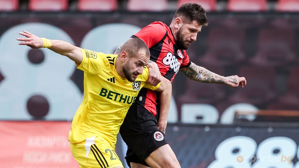 Локо (Сф) 0:0 Добруджа, отмениха гол на Делев